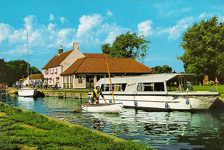 The Pleasure Boat Inn and Dyke